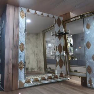 مرايا / مرايه حمام سكوريت زجاج مع رف